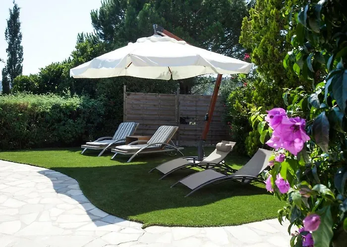 Provencale Avec Piscine-56 Vila *