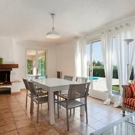 Provencale Avec Piscine-56 * La Garonnette-Plage