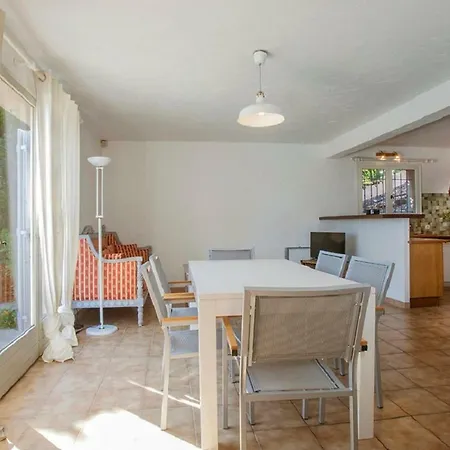 Provencale Avec Piscine-56 וילה