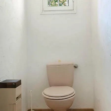 Provencale Avec Piscine-56 * La Garonnette-Plage