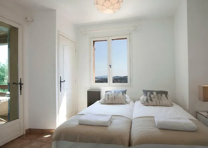 فيلة Provencale Avec Piscine-56