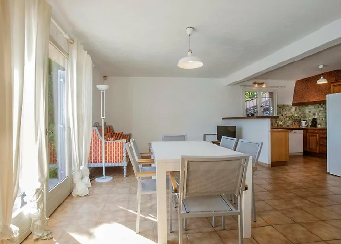 Provencale Avec Piscine-56 Villa